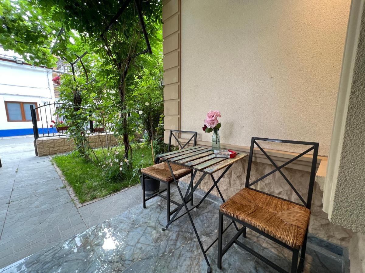 Hotel Boutique Cathedral Plaza Residences Room For Rent Downtown Bucarest Esterno foto