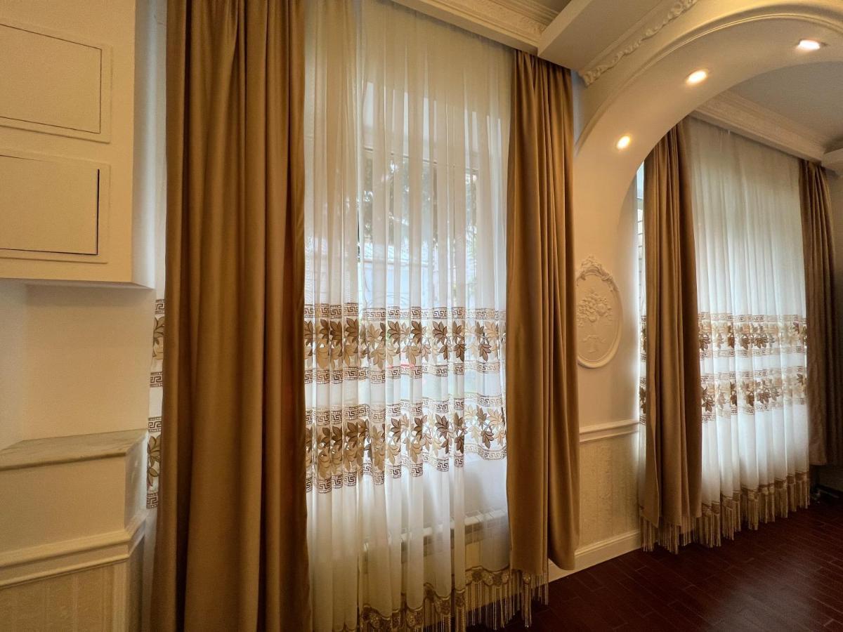 Hotel Boutique Cathedral Plaza Residences Room For Rent Downtown Bucarest Esterno foto