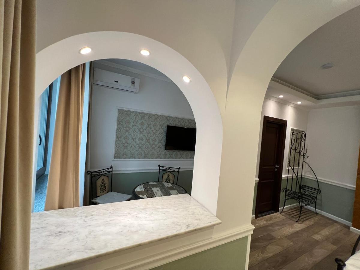 Hotel Boutique Cathedral Plaza Residences Room For Rent Downtown Bucarest Esterno foto