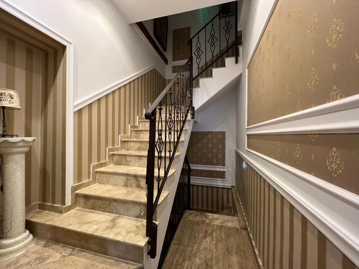 Hotel Boutique Cathedral Plaza Residences Room For Rent Downtown Bucarest Esterno foto