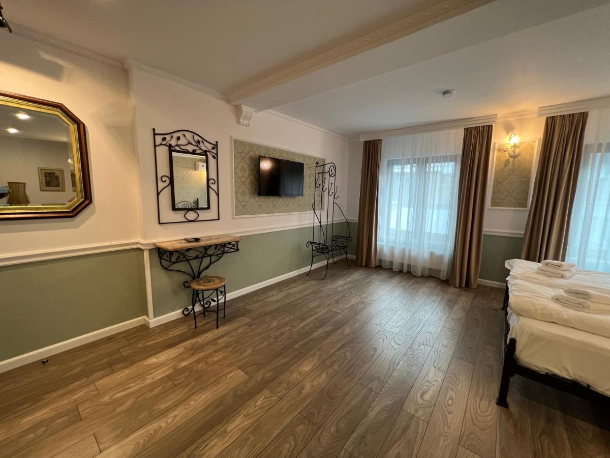 Hotel Boutique Cathedral Plaza Residences Room For Rent Downtown Bucarest Esterno foto