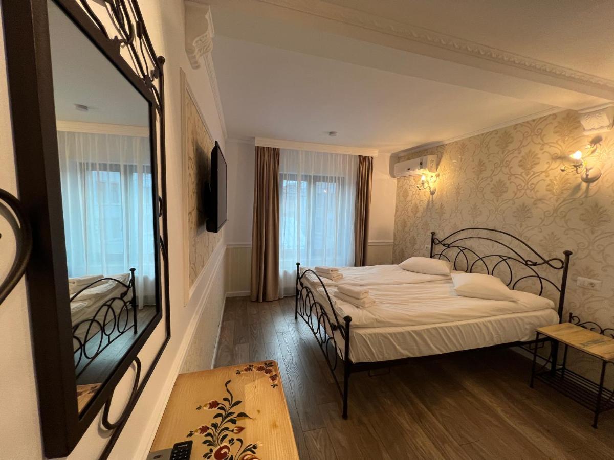 Hotel Boutique Cathedral Plaza Residences Room For Rent Downtown Bucarest Esterno foto