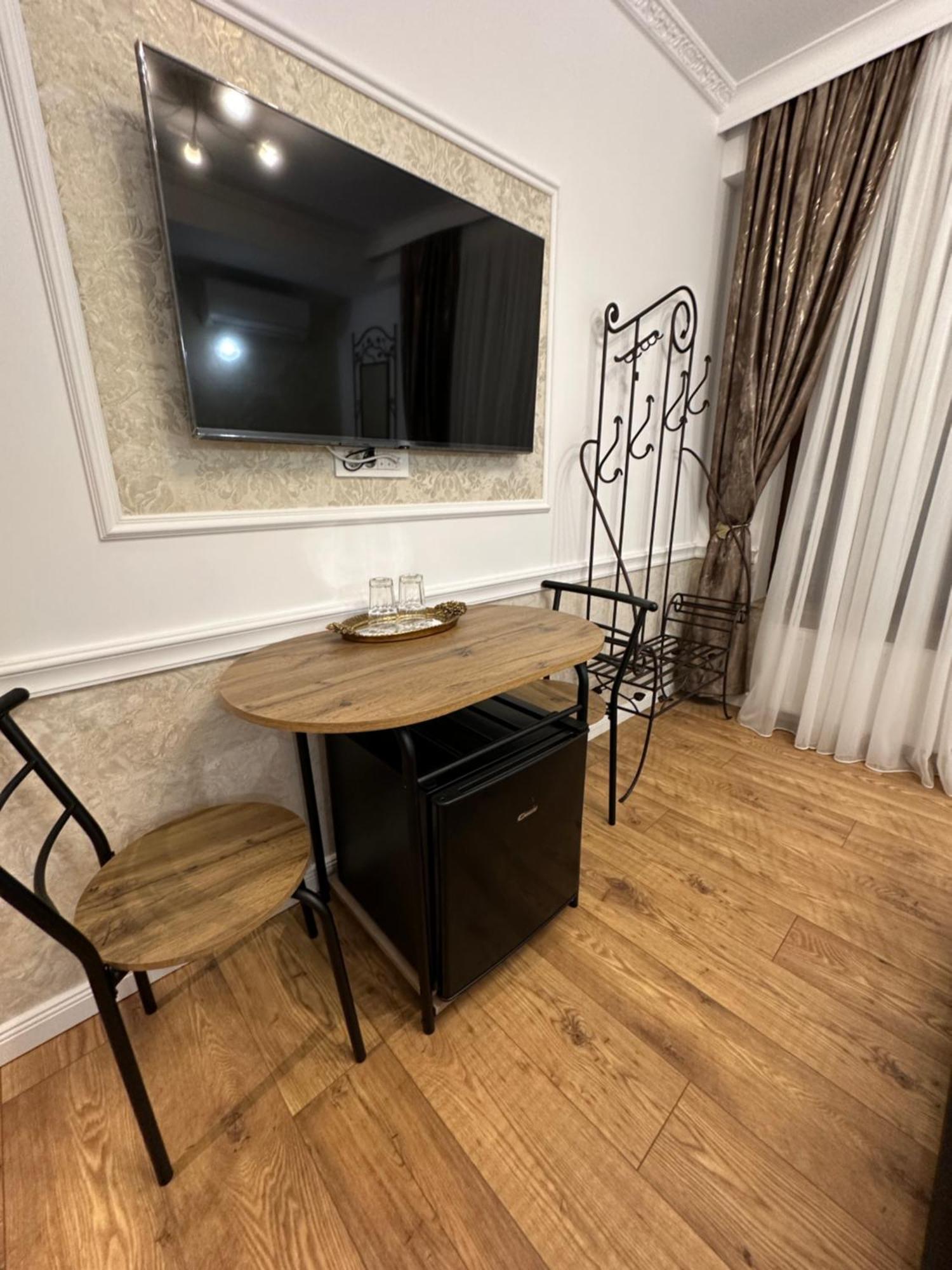 Hotel Boutique Cathedral Plaza Residences Room For Rent Downtown Bucarest Esterno foto